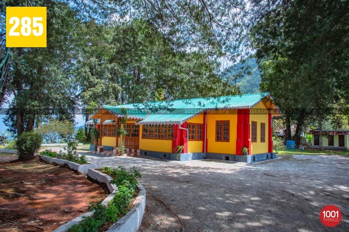 Jalsa Bungalow, Munsong - Colonial Retreat and Birdwatchers Paradise